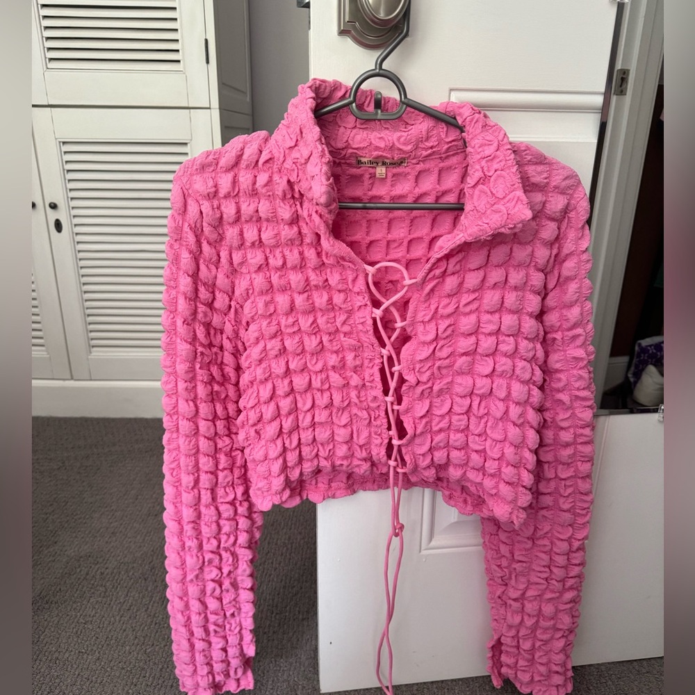 Bailey Rose Bubble Top size L runs small NEW WITH TAGS NEVER WORN